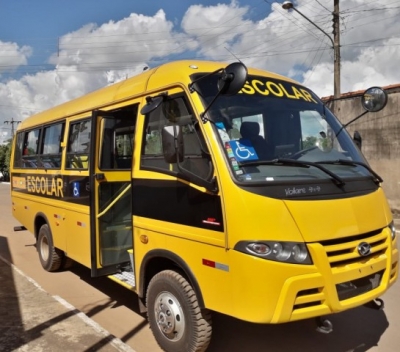 Prefeitura Municipal de Araguaiana - Gestão 2017/2020 consegue, junto ao Governo Federal, mais um Ônibus para o transporte dos alunos nas Escolas Municipais e Estaduais.