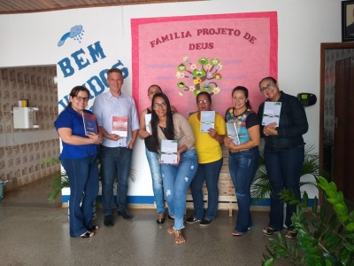 Biblioteca Municipal Antídia Coutinho recebe doação de livros
